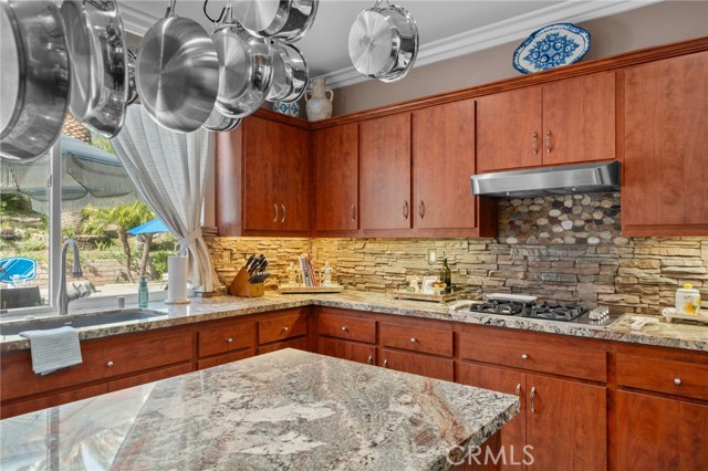Detail Gallery Image 11 of 45 For 14178 Montclair Ct, Rancho Cucamonga,  CA 91739 - 4 Beds | 2/1 Baths