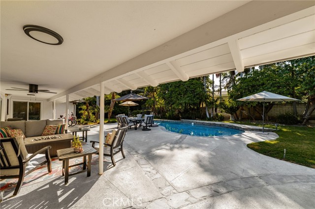 5371 Grandview Avenue, Yorba Linda CA: https://media.crmls.org/medias/2e8568bc-0db1-417d-8fa6-013ba4b91878.jpg