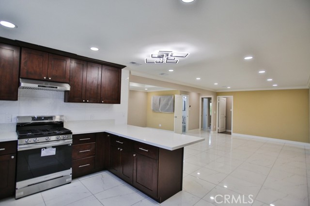 Detail Gallery Image 13 of 15 For 9142 Sabre Ln, Westminster,  CA 92683 - 4 Beds | 2 Baths