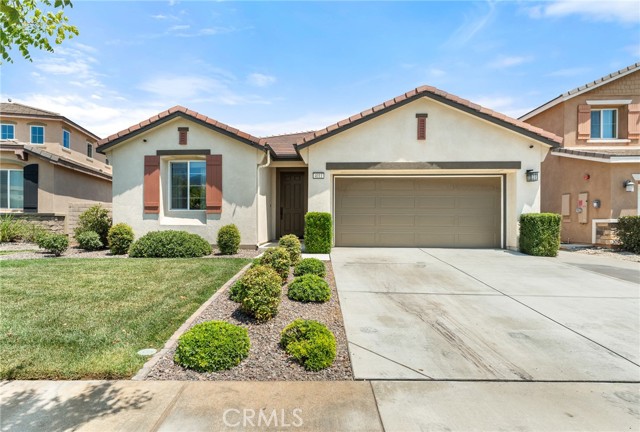 4011 Blackberry Drive, San Bernardino CA: https://media.crmls.org/medias/2e85bf2f-ce9b-4145-9361-08562abc4d33.jpg