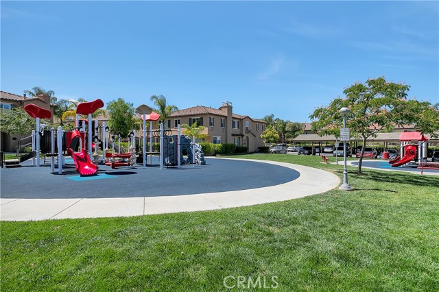 Detail Gallery Image 33 of 33 For 28385 Mirabelle Ln, Saugus,  CA 91350 - 2 Beds | 2 Baths