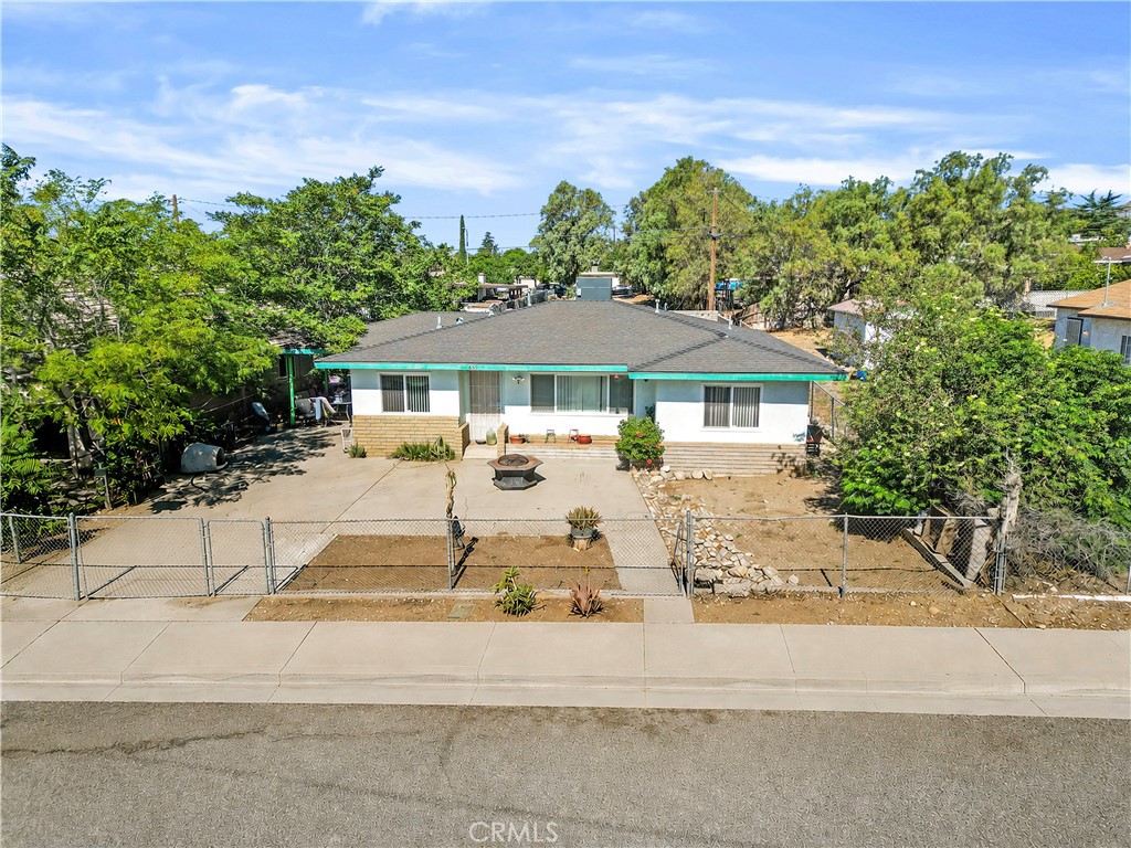 859 N Allen