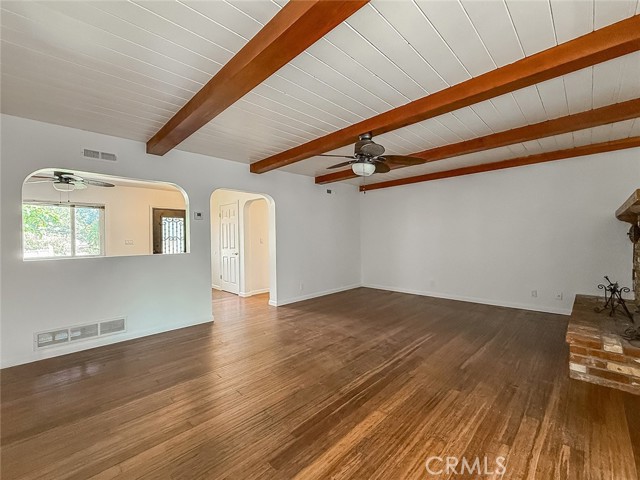 Detail Gallery Image 16 of 39 For 24022 Wildwood Canyon Rd, Newhall,  CA 91321 - 3 Beds | 2 Baths
