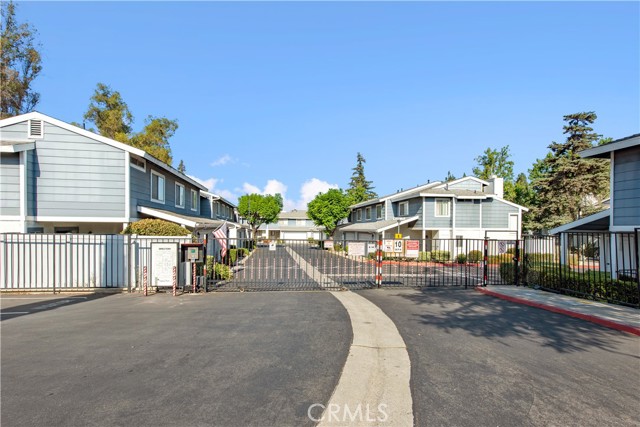 Detail Gallery Image 1 of 20 For 1704 Bridgeport, West Covina,  CA 91791 - 2 Beds | 2 Baths