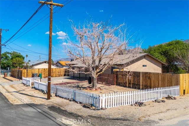 Detail Gallery Image 3 of 49 For 72065 Cactus Dr, Twentynine Palms,  CA 92277 - 3 Beds | 2 Baths