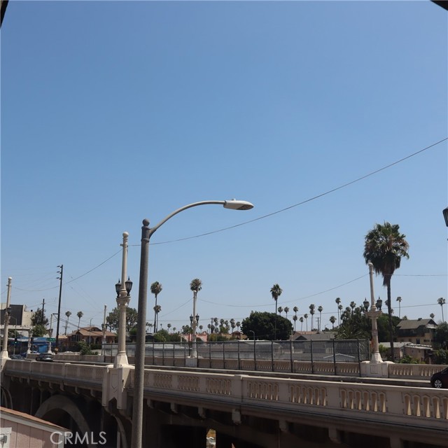3311 E 4th Street, Los Angeles CA: https://media.crmls.org/medias/2e866493-ca1f-406b-aad8-b8f0ebbf6f92.jpg