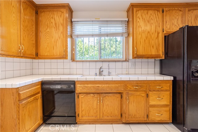 Detail Gallery Image 10 of 34 For 11043 Babbitt Ave, Granada Hills,  CA 91344 - 3 Beds | 2 Baths