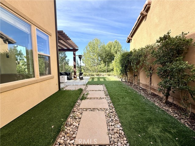 Detail Gallery Image 5 of 27 For 67 Fuchsia, Lake Forest,  CA 92630 - 3 Beds | 2/1 Baths