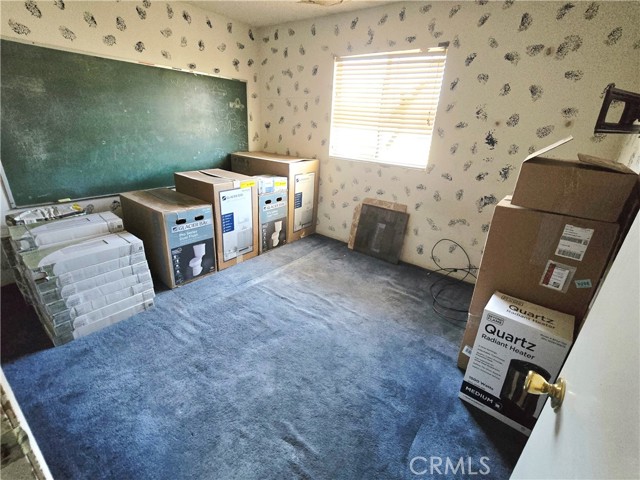 73971 Samarkand Drive, 29 Palms CA: https://media.crmls.org/medias/2e8891bf-8ade-43ca-b2b7-fffda101960a.jpg