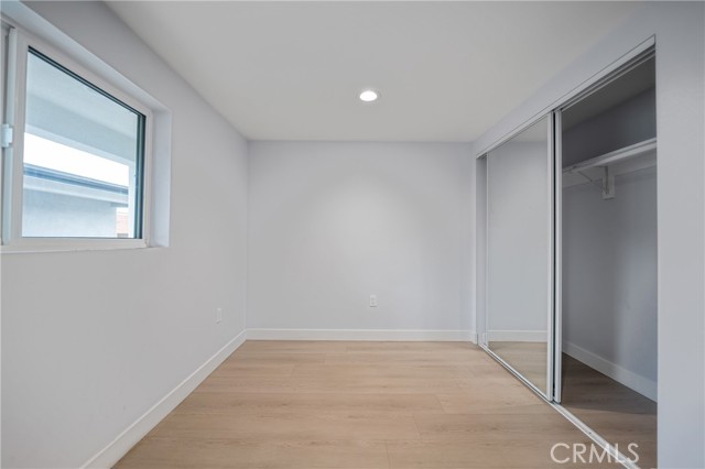3301 Obama Boulevard, Los Angeles CA: https://media.crmls.org/medias/2e88ee3f-09a1-480f-8b7f-fc0302672387.jpg