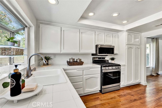 3401 Mountainside Circle, Corona CA: https://media.crmls.org/medias/2e89338a-5cc0-417b-8085-624f1d11ec85.jpg