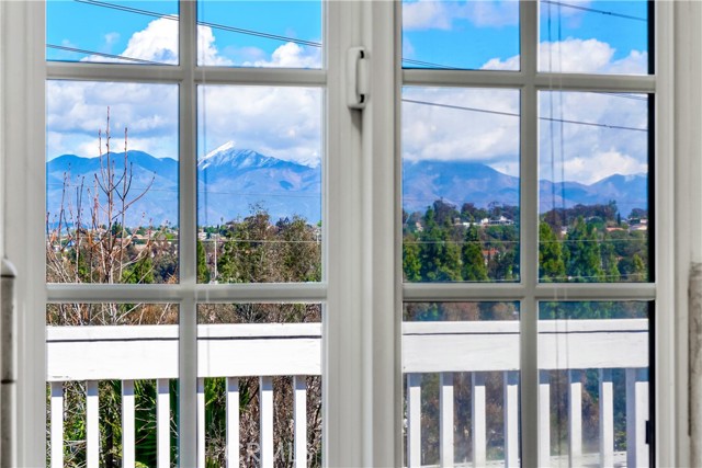25941 Sheriff Road, Laguna Hills CA: https://media.crmls.org/medias/2e898ed3-fc10-4fdd-b4a3-142ed36a5b7e.jpg