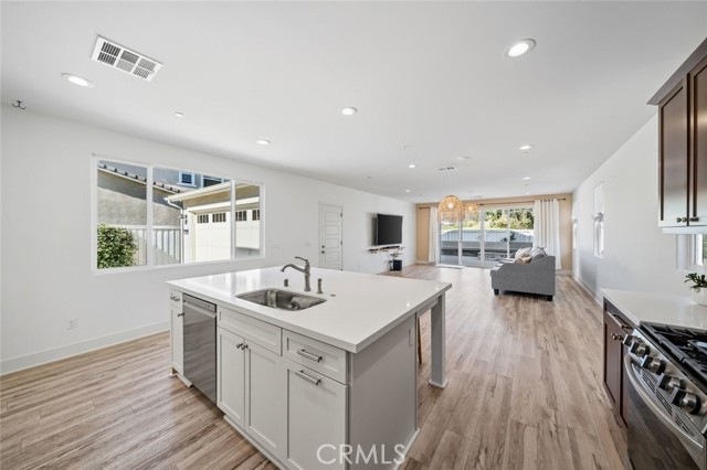 Detail Gallery Image 13 of 33 For 3898 Hayfield Loop, San Luis Obispo,  CA 93401 - 3 Beds | 3 Baths