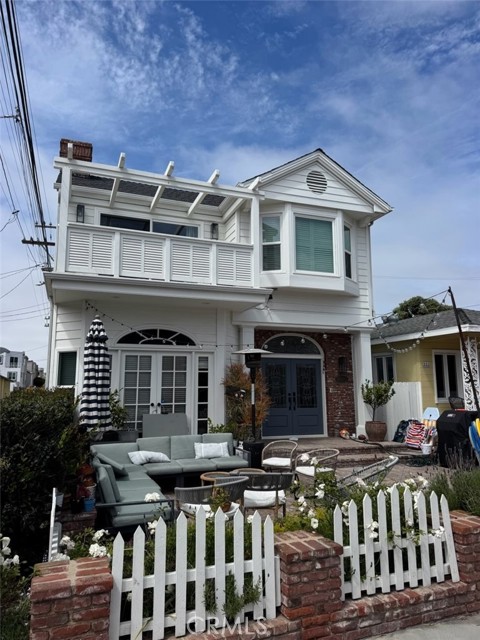 Detail Gallery Image 22 of 22 For 317 4th St, Manhattan Beach,  CA 90266 - 4 Beds | 4 Baths