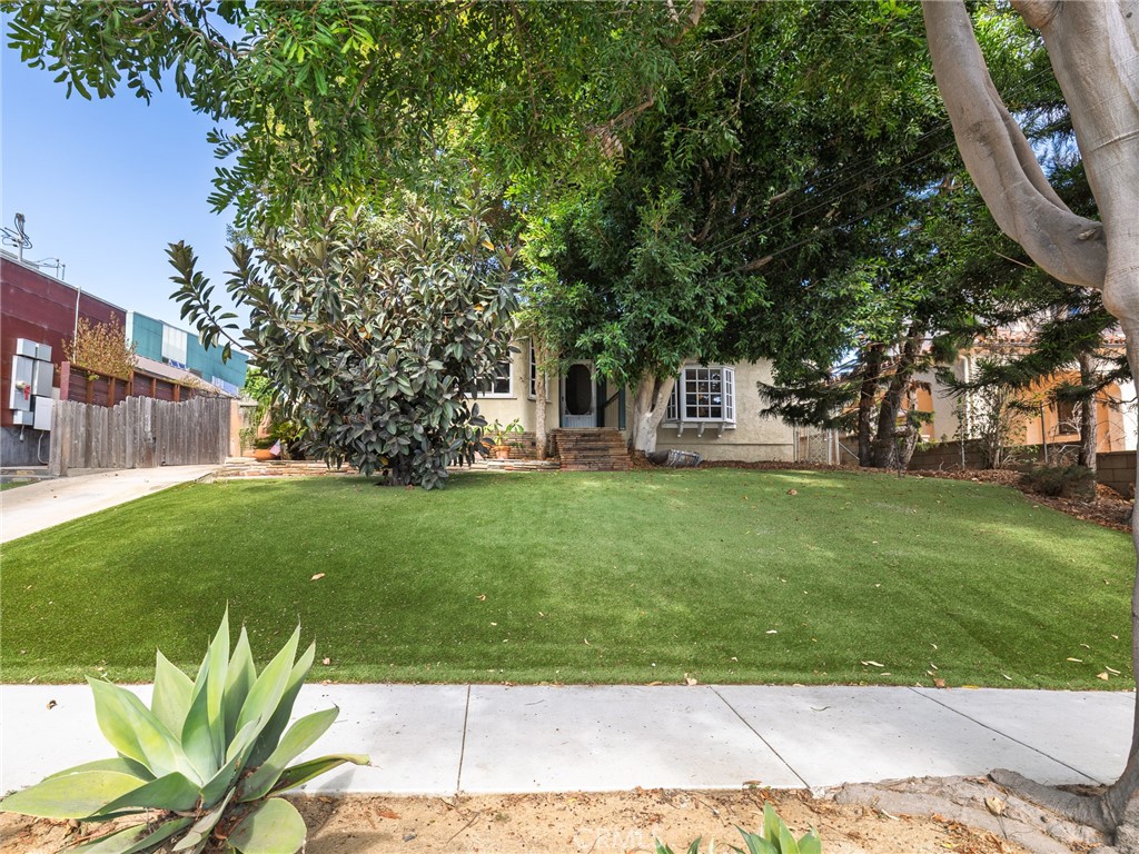 329 East Maple Avenue