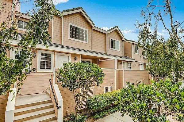 Front Image Thumbnail for CRPV25237636