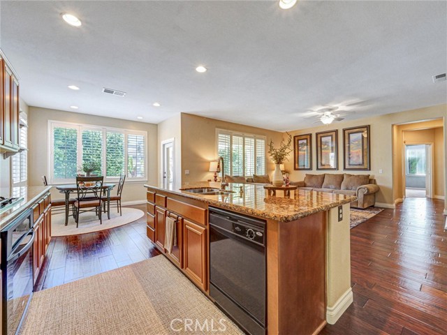 Detail Gallery Image 21 of 51 For 7904 Port Arthur, Corona,  CA 92880 - 4 Beds | 3 Baths