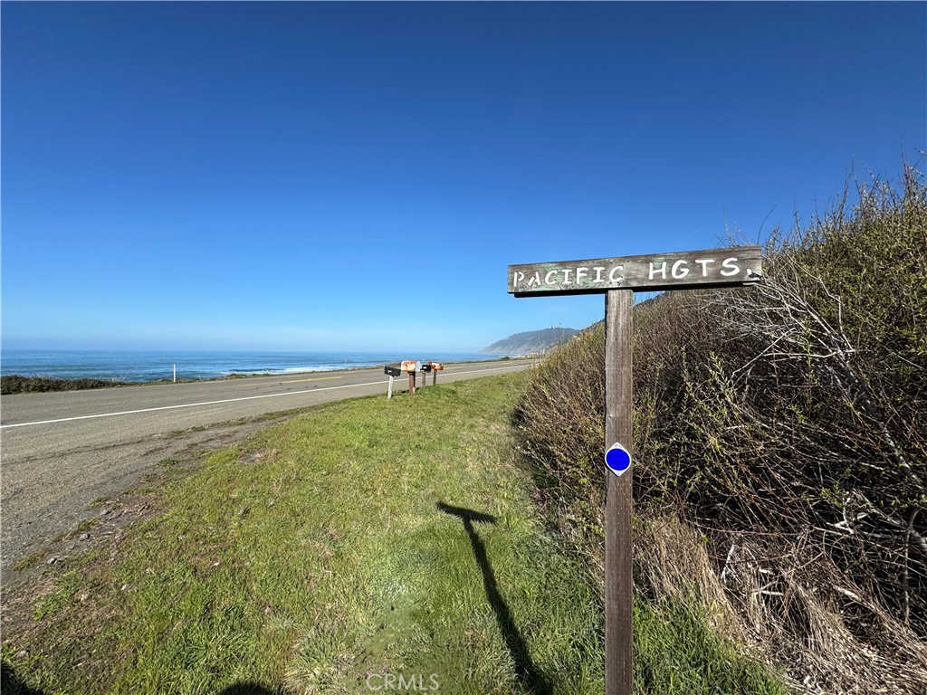 https://media.crmls.org/medias/2e8c130b-754b-428c-8d5c-e87fb167abb5.jpg?preset=X-Large