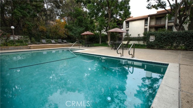 Detail Gallery Image 17 of 18 For 4210 via Arbolada #307,  Los Angeles,  CA 90042 - 2 Beds | 2 Baths