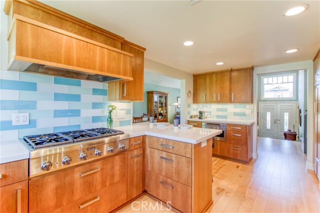 4317 Candleberry, Seal Beach CA: https://media.crmls.org/medias/2e8d9909-a542-4d16-9479-96080f3b03b2.jpg
