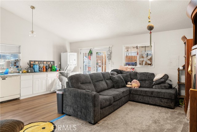 2870 Orange Avenue, Oroville CA: https://media.crmls.org/medias/2e8de40c-55f2-44d2-9c8e-5c9a59859bd8.jpg