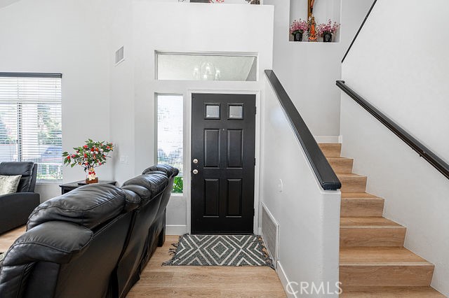 Detail Gallery Image 18 of 56 For 29116 Outrigger, Lake Elsinore,  CA 92530 - 4 Beds | 2/1 Baths