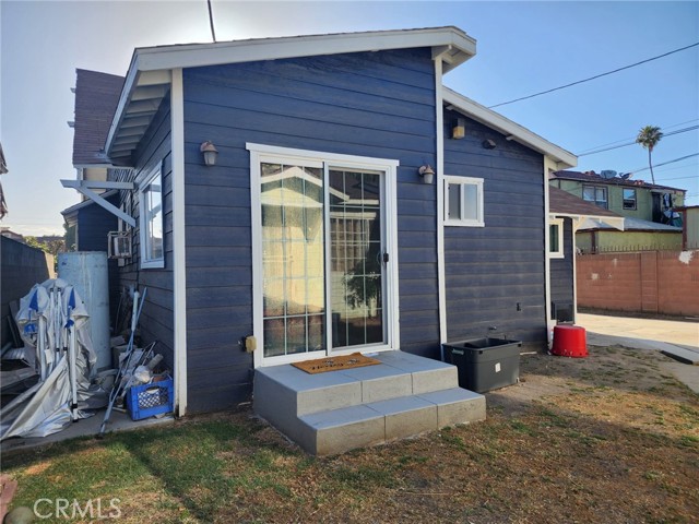 4312 Walton Avenue, Los Angeles CA: https://media.crmls.org/medias/2e8df26d-286a-4a3c-8d2e-1f87ad88d988.jpg