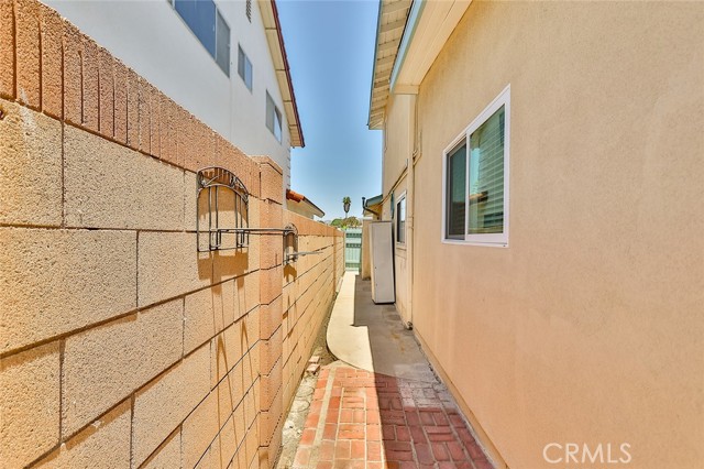 14758 Dunton Drive, Whittier CA: https://media.crmls.org/medias/2e8e0b5e-4d02-494d-b4d0-5726acf22add.jpg