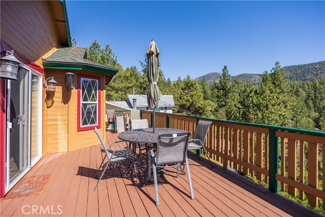 43850 Yosemite Drive, Big Bear Lake CA: https://media.crmls.org/medias/2e8e3625-91a5-45cb-932c-630fe561ddb3.jpg