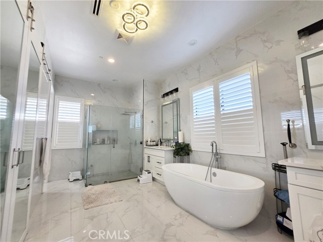 Detail Gallery Image 10 of 23 For 10457 Saint Anna Pl, Fountain Valley,  CA 92708 - 4 Beds | 4 Baths