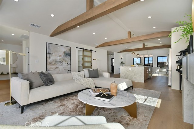 Detail Gallery Image 20 of 50 For 7907 Vicksburg, Los Angeles,  CA 90045 - 4 Beds | 3/1 Baths