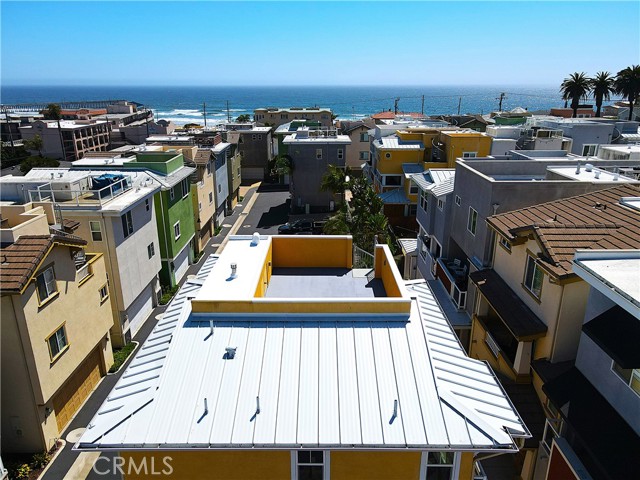 393 Wadsworth Avenue, Pismo Beach CA: https://media.crmls.org/medias/2e91ddd6-22ca-4aec-86cb-aec6695d4d42.jpg