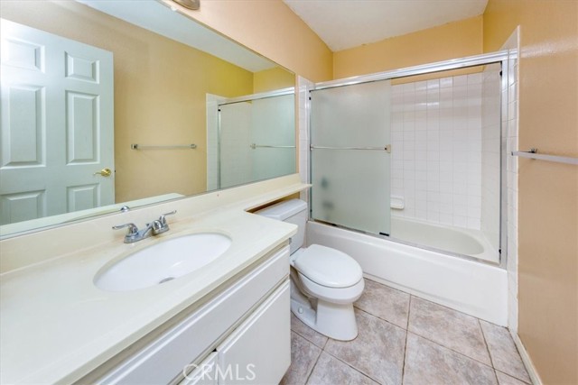 5709 Holly Ridge Drive, Camarillo CA: https://media.crmls.org/medias/2e92232e-affb-4ca7-b349-fe1d1b6f9da3.jpg