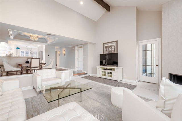27927 Trocadero, Mission Viejo CA: https://media.crmls.org/medias/2e92ad54-8605-4fb9-8902-ca17bed1b603.jpg