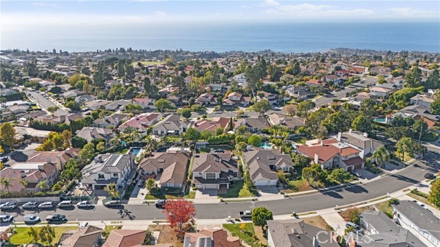 Detail Gallery Image 8 of 75 For 28835 King Arthur Ct, Rancho Palos Verdes,  CA 90275 - 5 Beds | 4/1 Baths