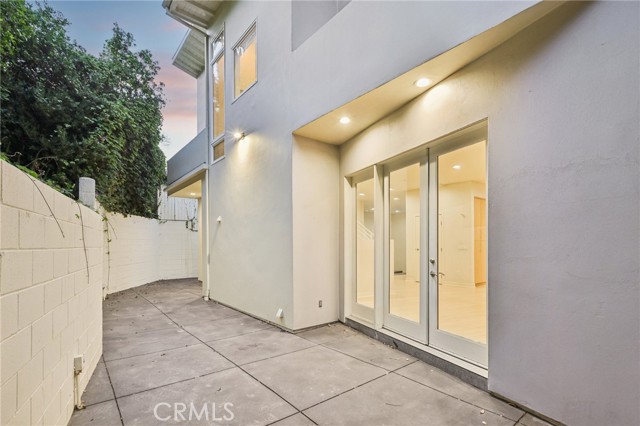 Detail Gallery Image 9 of 75 For 13424 Contour Dr, Sherman Oaks,  CA 91423 - 3 Beds | 4 Baths