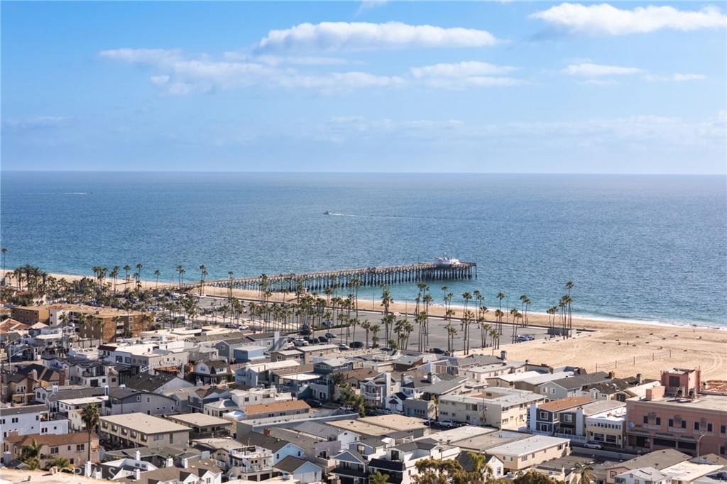 https://media.crmls.org/medias/2e938d6b-e396-4bc0-a5cb-4ae50d3fe97f.jpg?preset=X-Large