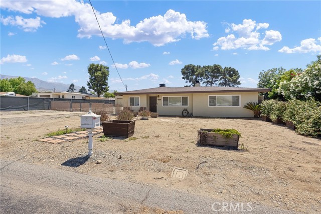 10880 Noble Street, Cherry Valley CA: https://media.crmls.org/medias/2e93a656-f1f6-4947-b4eb-4d477743a893.jpg