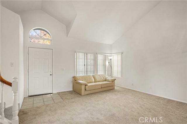 Detail Gallery Image 4 of 23 For 22125 Pamplico Dr, Saugus,  CA 91350 - 4 Beds | 2/1 Baths