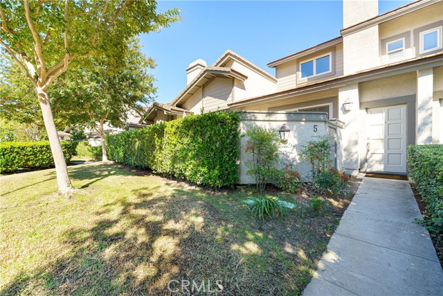 Detail Gallery Image 2 of 45 For 5 Starshine #3,  Irvine,  CA 92603 - 3 Beds | 2/1 Baths