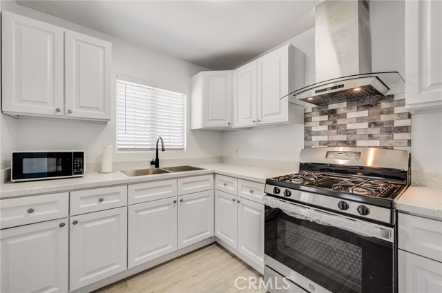 418 W Los Angeles Avenue, Montebello CA: https://media.crmls.org/medias/2e94891a-e26f-413b-939b-682bc16b3017.jpg