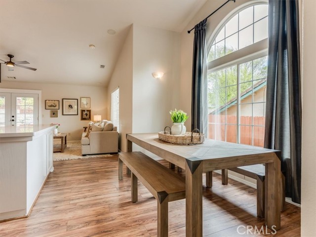 35 Aurora Way, Templeton CA: https://media.crmls.org/medias/2e9518e3-3cb1-4a57-8c96-52e2f79aecdc.jpg