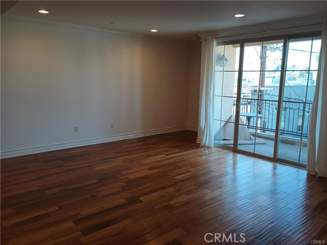 Detail Gallery Image 6 of 23 For 837 N Hudson Ave #305,  Los Angeles,  CA 90038 - 2 Beds | 2 Baths