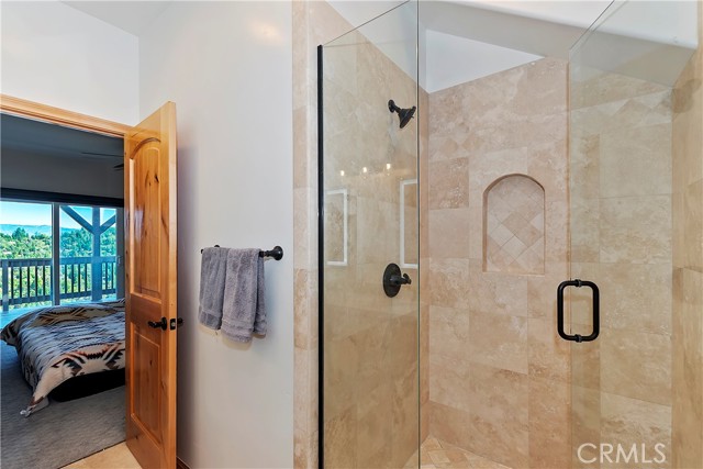 Detail Gallery Image 25 of 47 For 1015 Marin Ln, Lake Arrowhead,  CA 92352 - 3 Beds | 2/1 Baths