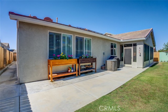 12206 Sundance Canyon Drive, Bakersfield CA: https://media.crmls.org/medias/2e959838-d131-4e5d-9ca9-9ebbc6dd756c.jpg
