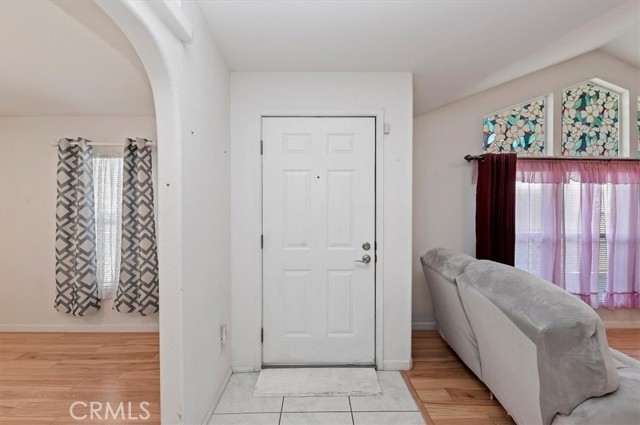 13393 Mariposa Road, Victorville CA: https://media.crmls.org/medias/2e959ea7-fde5-46d5-b621-ca2385eb38f4.jpg