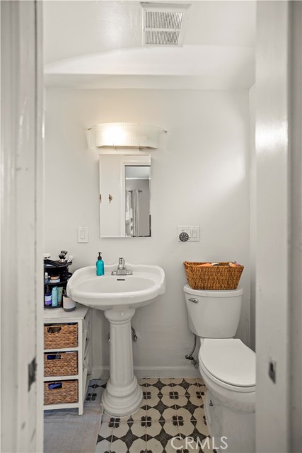2608 Temple Lane, Bakersfield CA: https://media.crmls.org/medias/2e988914-c61f-415d-99e9-6fdf59453a26.jpg