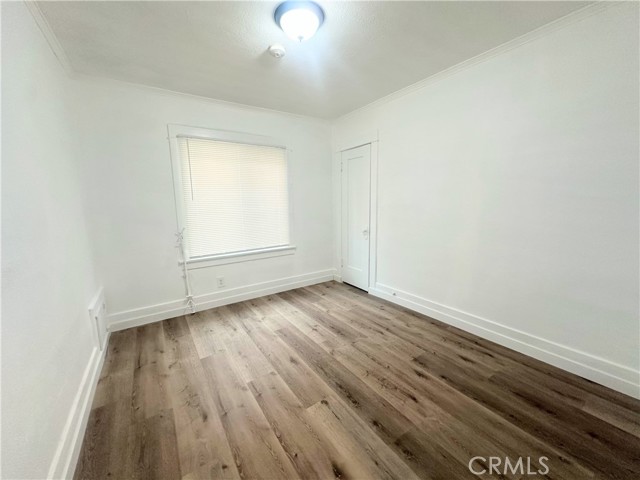 2217 10th Avenue, Los Angeles CA: https://media.crmls.org/medias/2e99bfe4-9d36-489d-82d3-06d687bdbe05.jpg