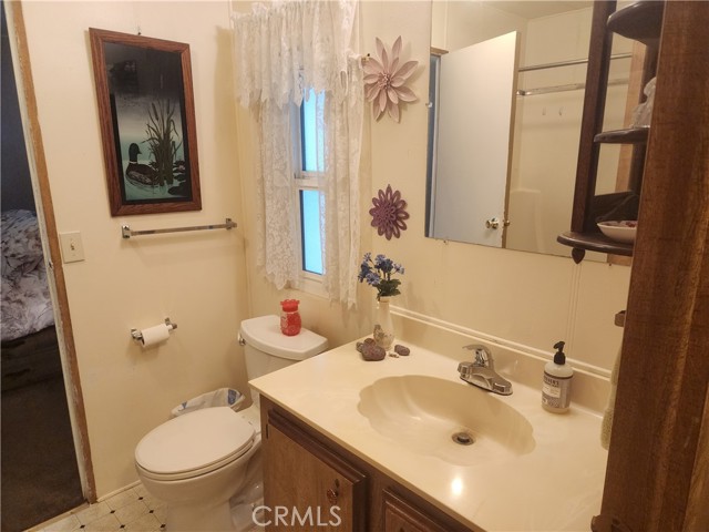 Image 5 of 23 For 10383 Larkin Road 50