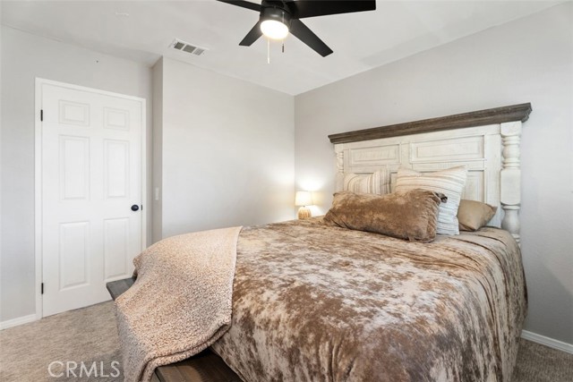 Detail Gallery Image 26 of 40 For 20001 Village Green Dr, Lakewood,  CA 90715 - 4 Beds | 2/1 Baths